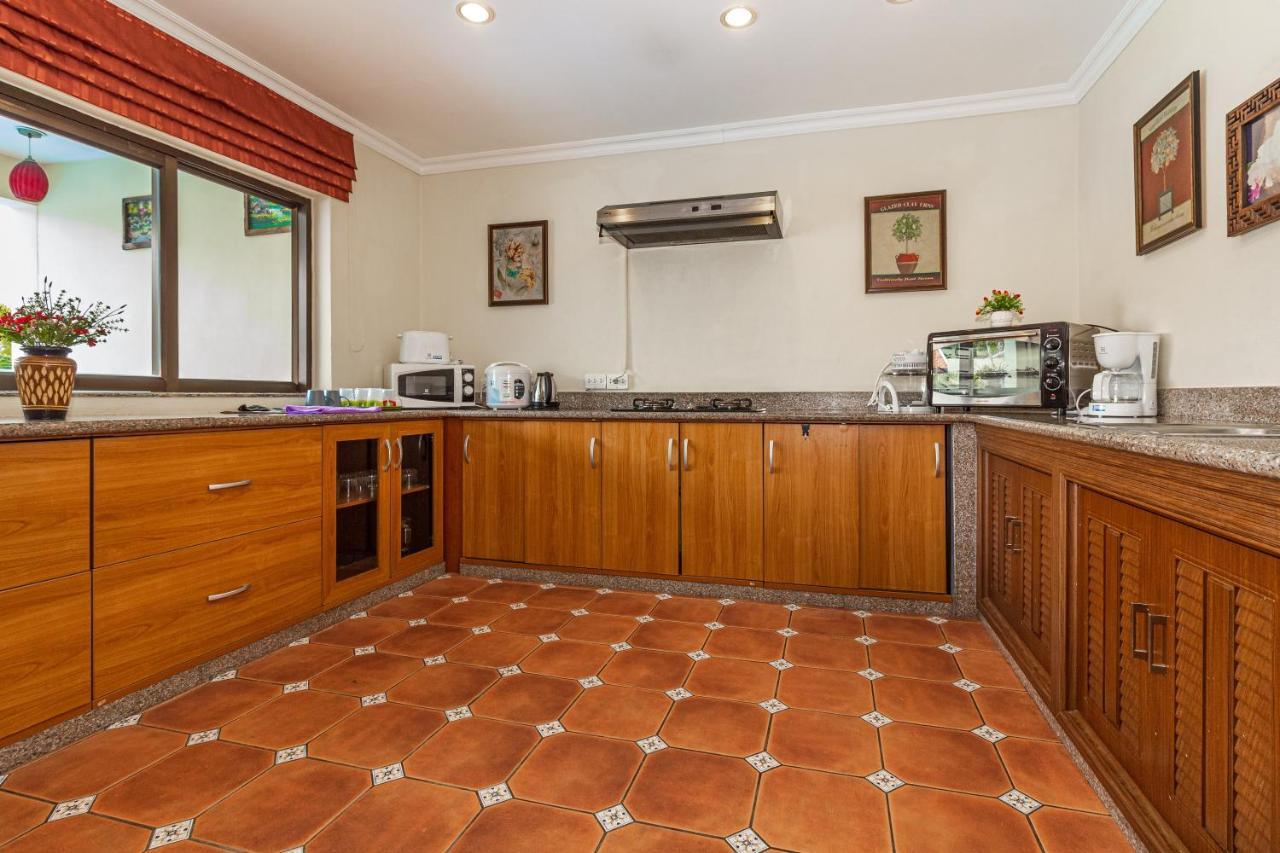 Viewbor Villa - Pattaya Holiday House Walking Street 4 Bedrooms Extérieur photo